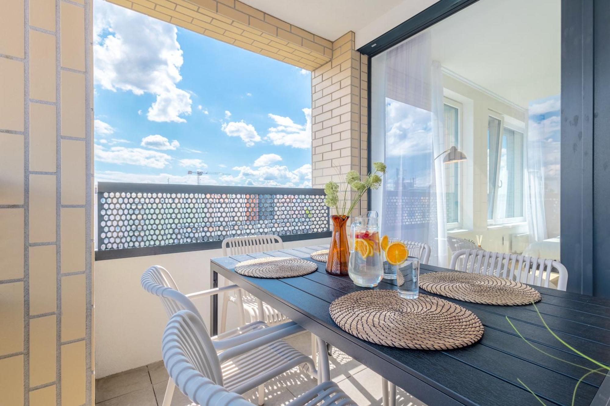 Bright 2Br - 7Th Floor, Balcony, Free Parking By Gravity Prague Apartment Exterior photo