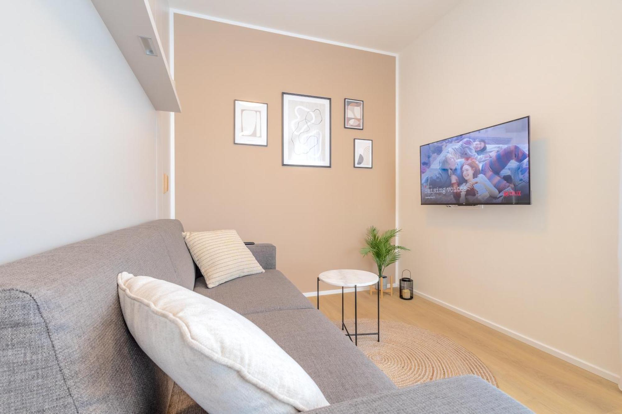 Bright 2Br - 7Th Floor, Balcony, Free Parking By Gravity Prague Apartment Exterior photo