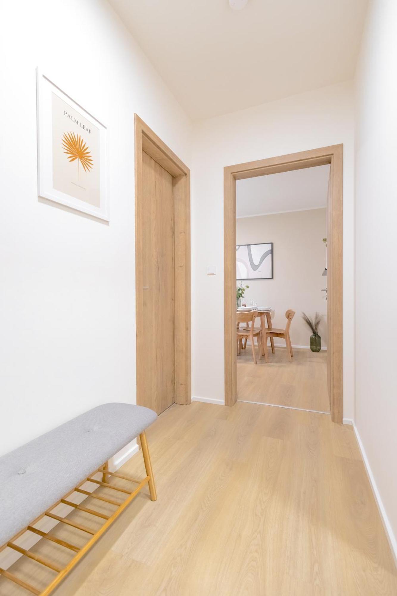 Bright 2Br - 7Th Floor, Balcony, Free Parking By Gravity Prague Apartment Exterior photo